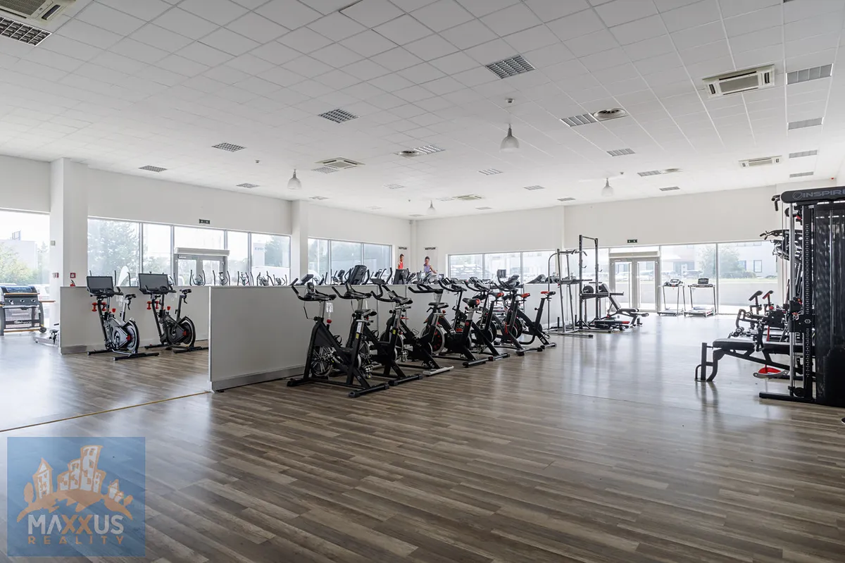 Pronájem obchodního prostoru 490 m²